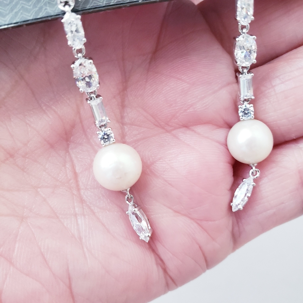 Nadri Freshwater Pearl Earrings - Picture 4 of 13